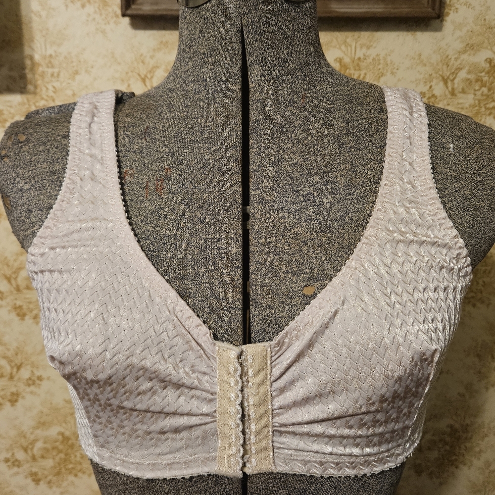 VINTAGE 1960'S BRA